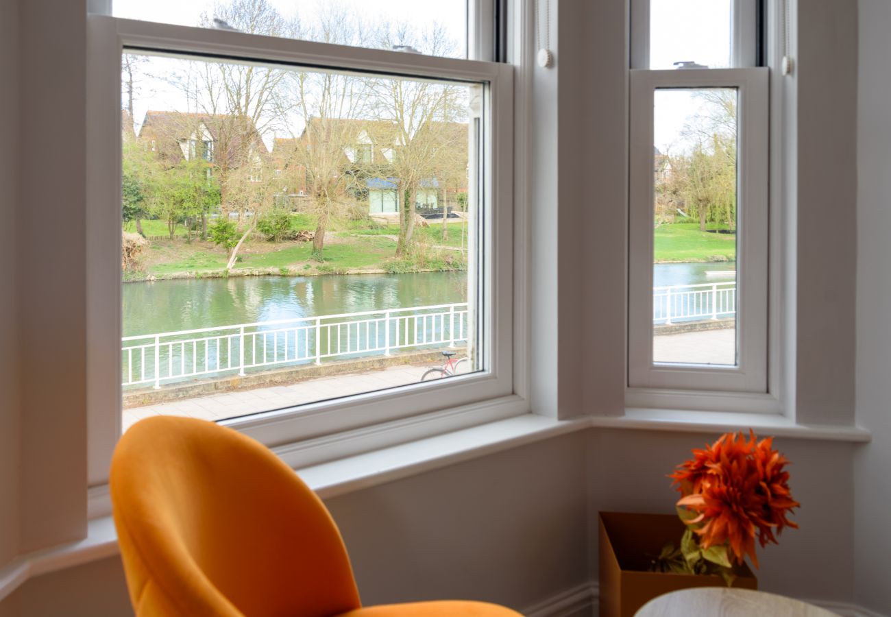 House in Cambridge - Riverside