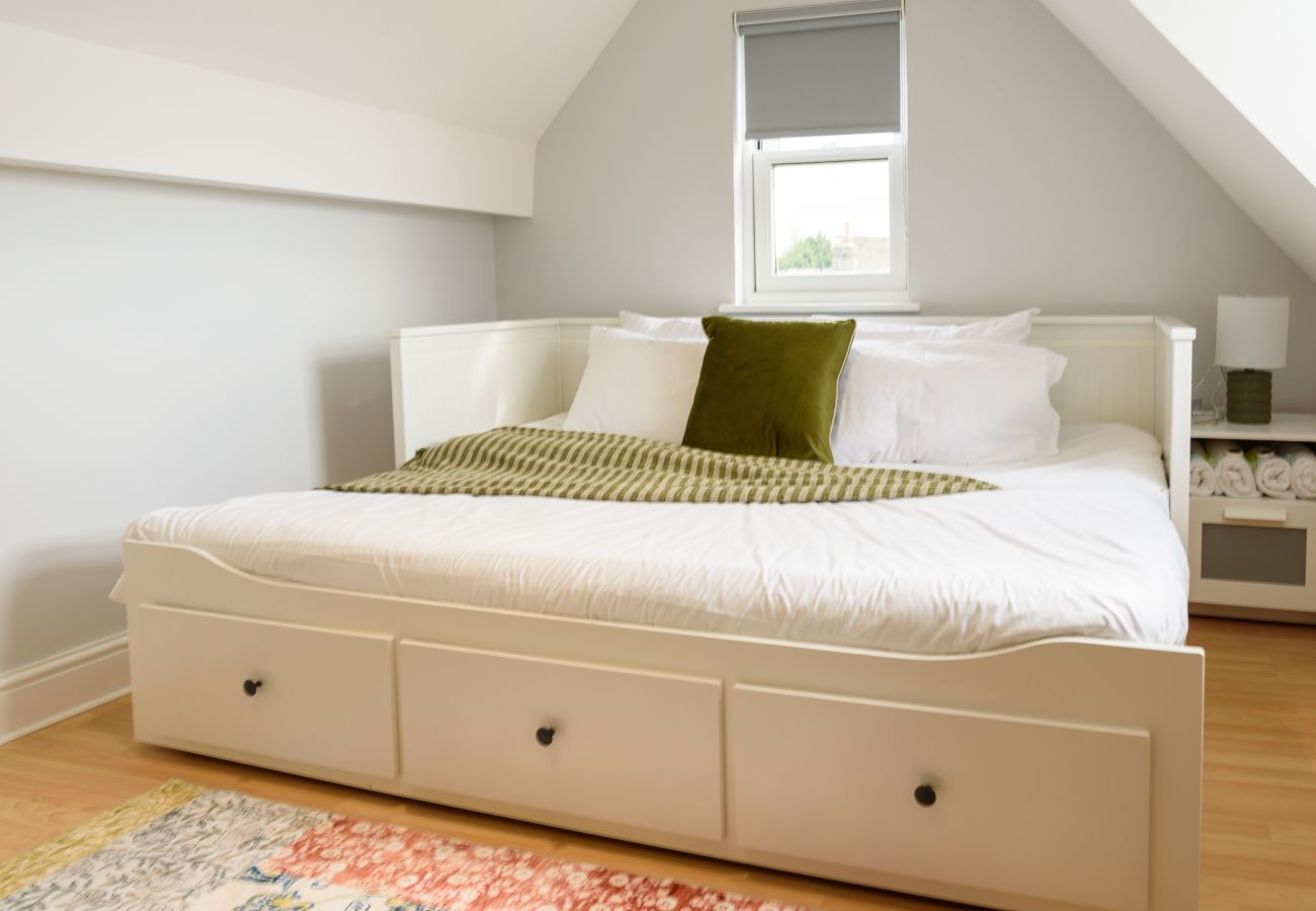 House in Cambridge - Riverside