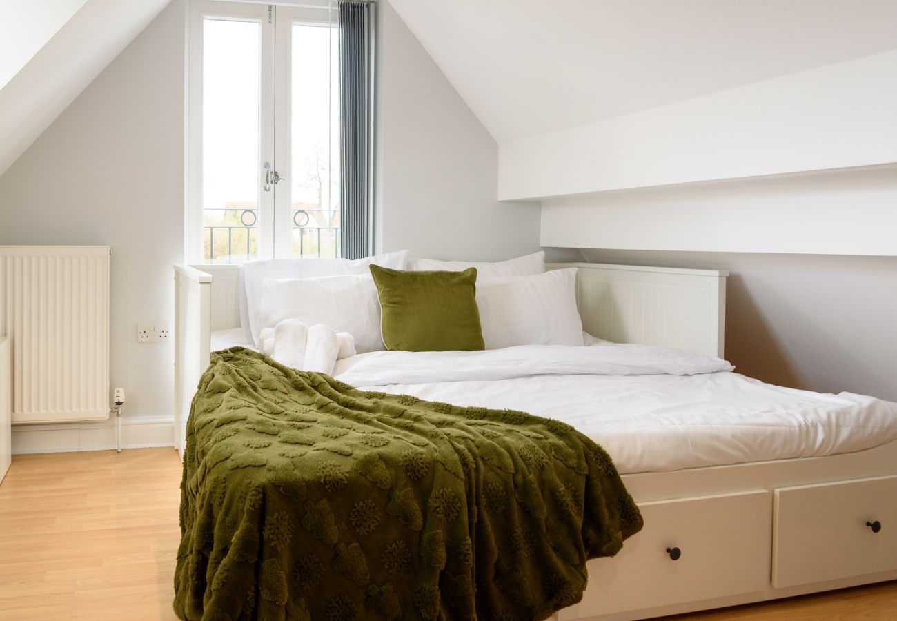 House in Cambridge - Riverside