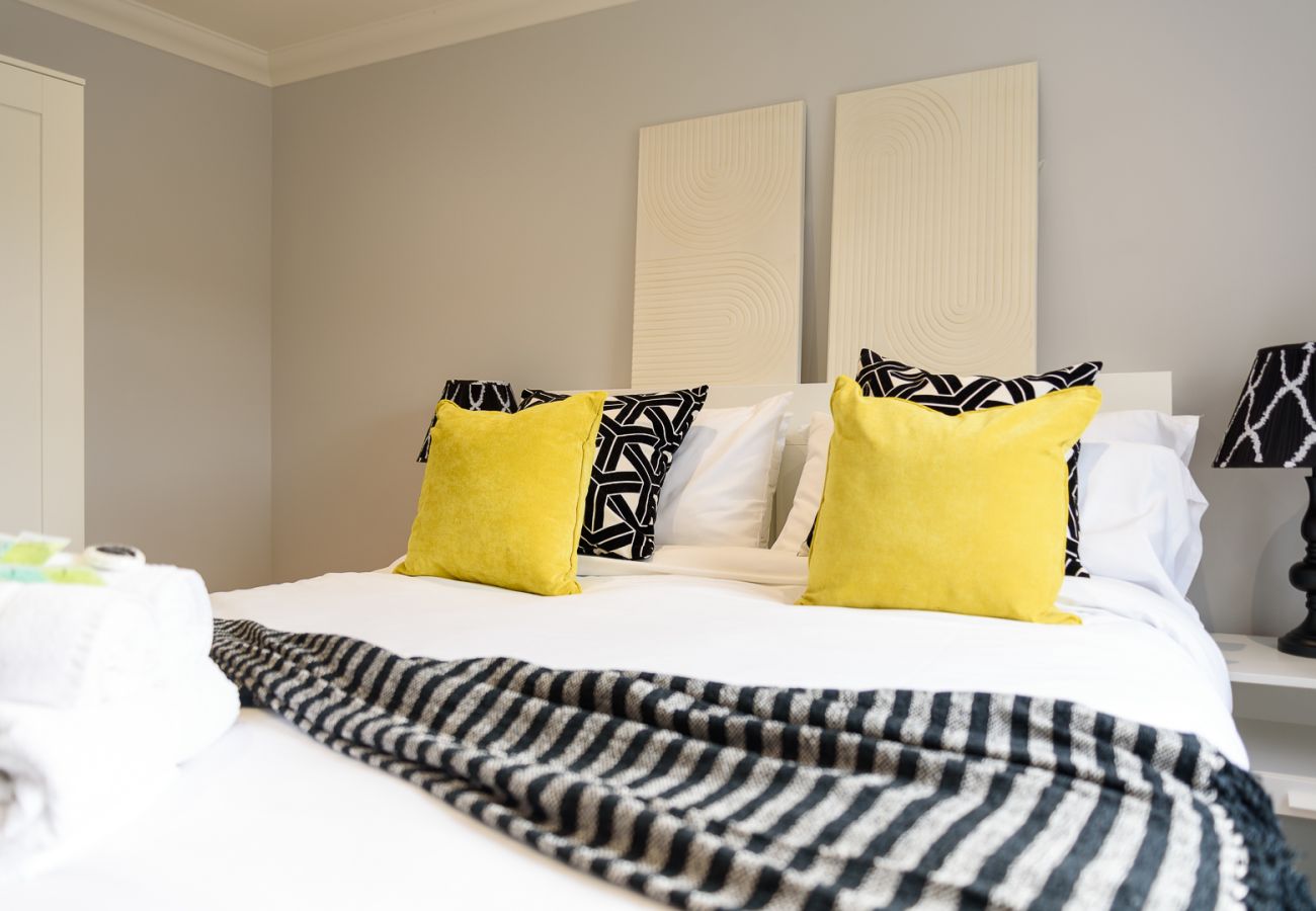 House in Cambridge - Riverside