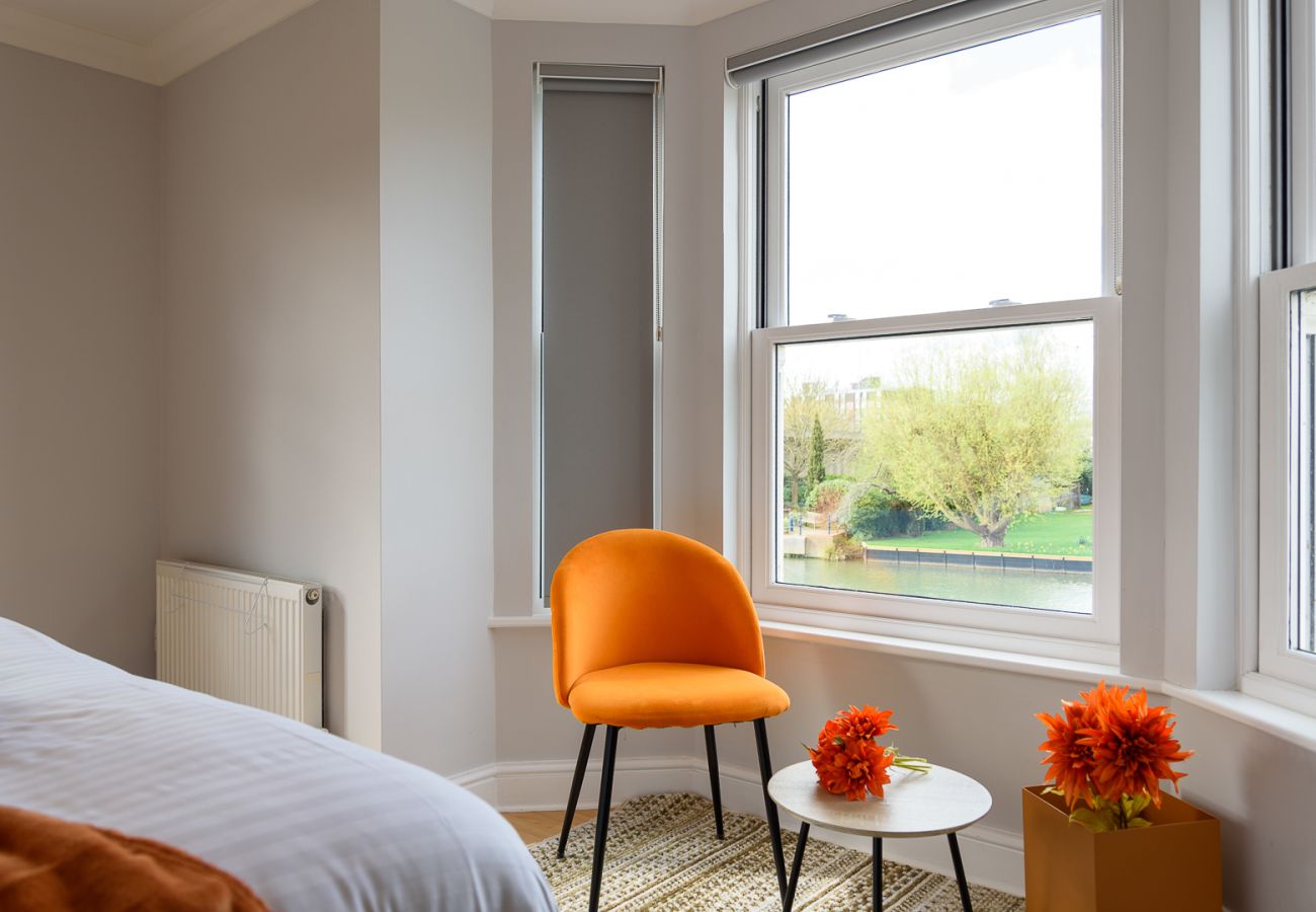 House in Cambridge - Riverside