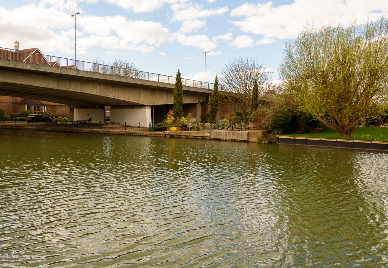 House in Cambridge - Riverside