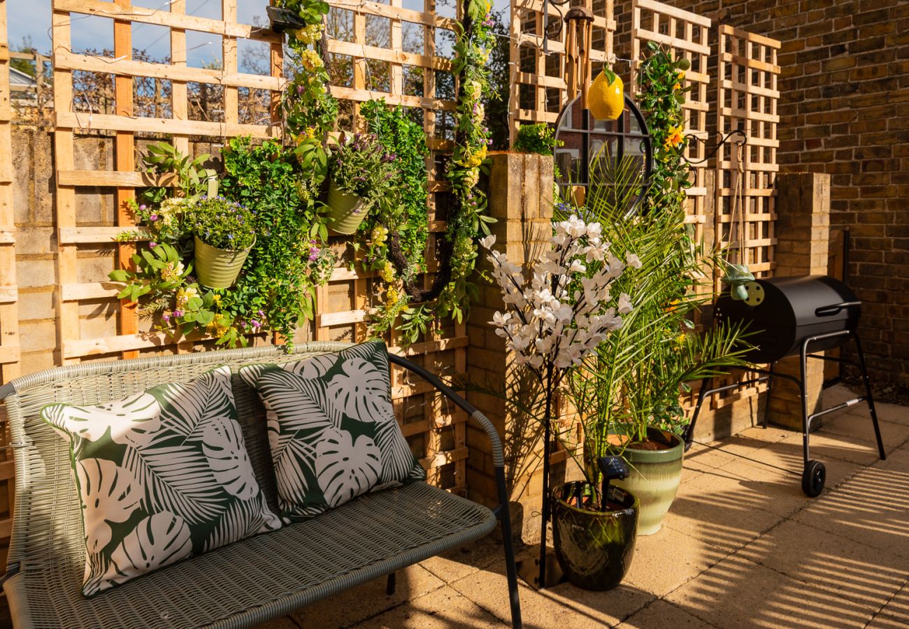 House in Cambridge - Riverside