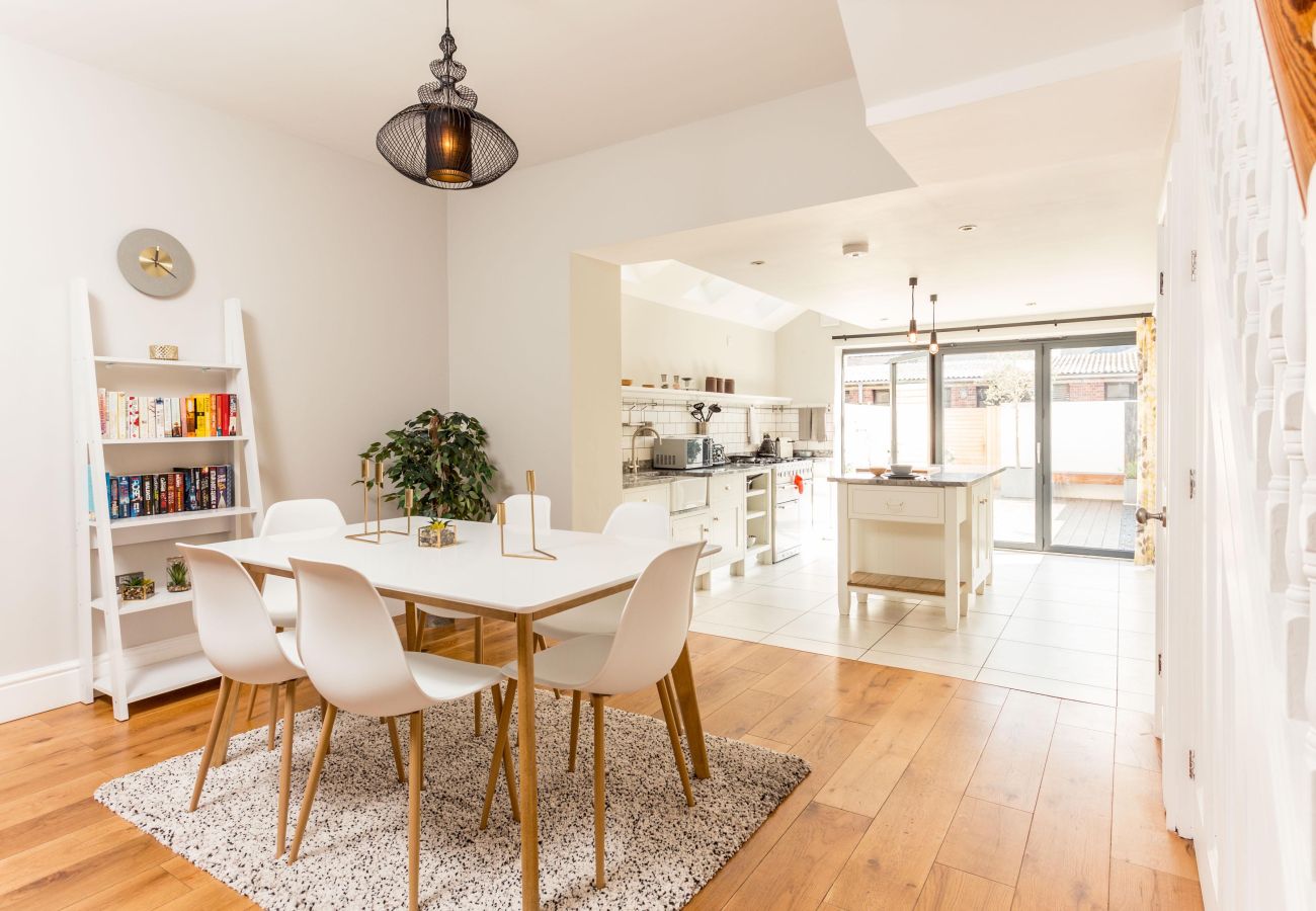 Terraced House in Cambridge - Angelite