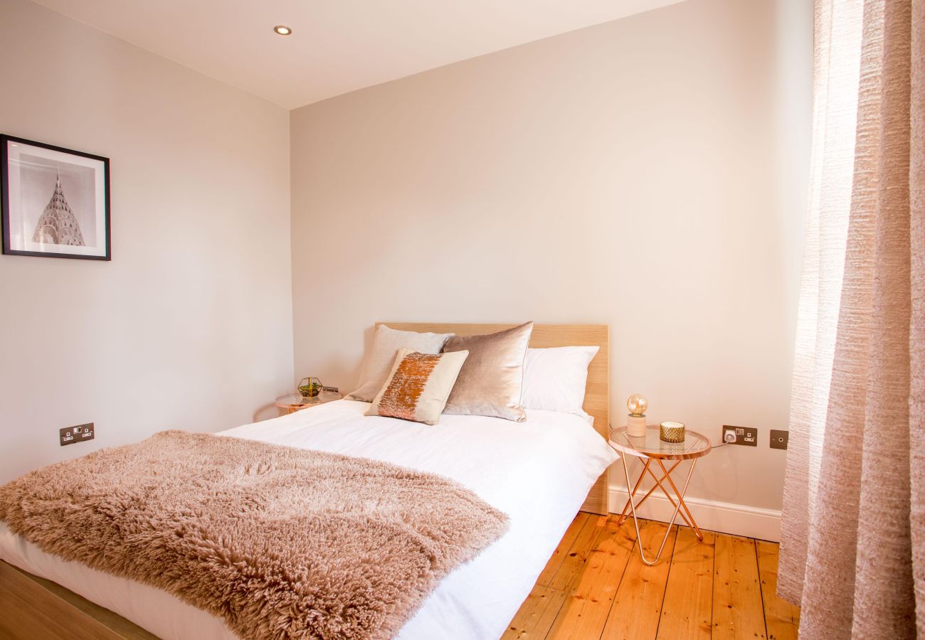 Terraced House in Cambridge - Angelite