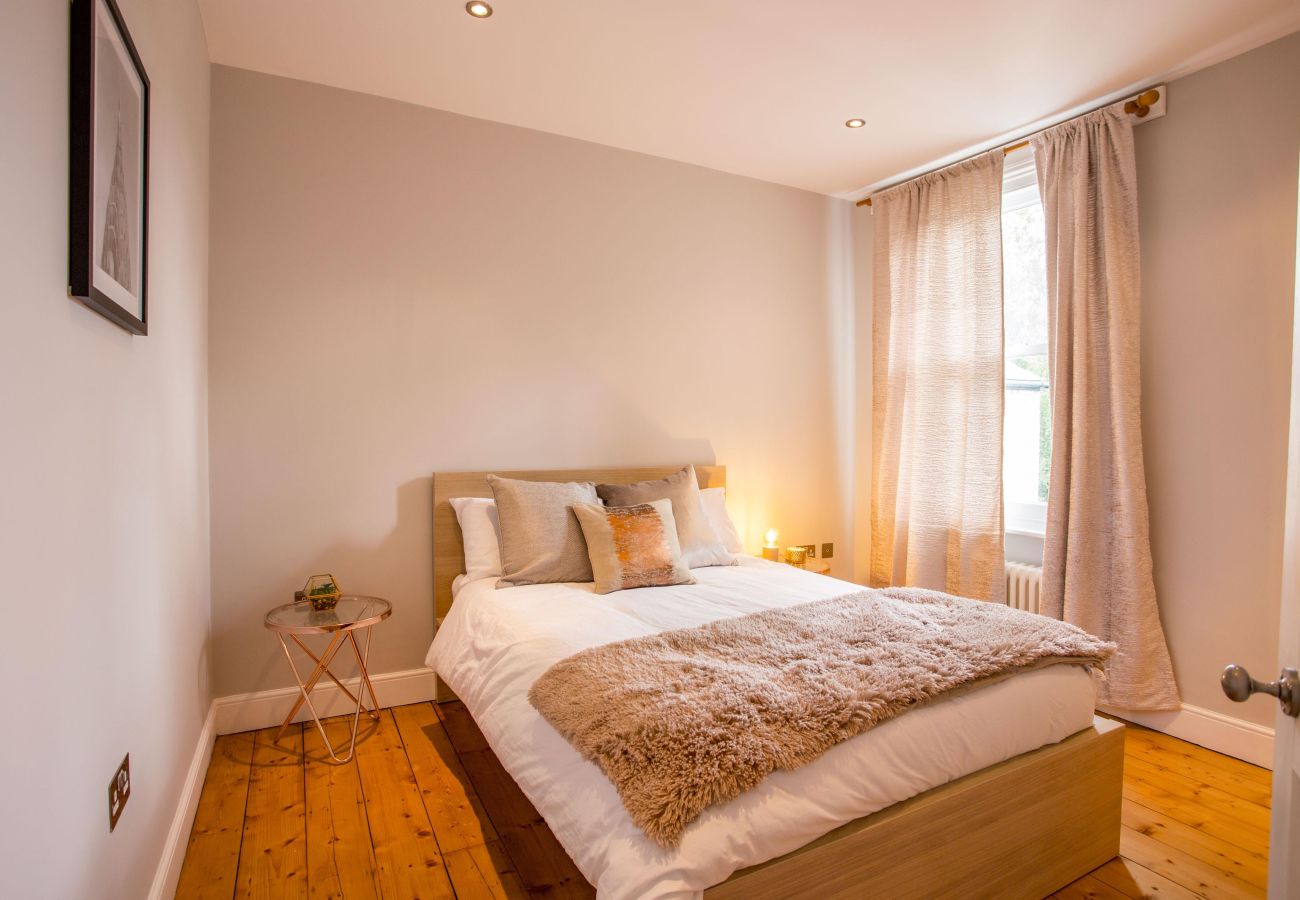 Terraced House in Cambridge - Angelite